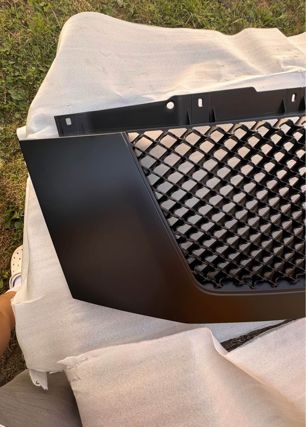 Armordillo Mesh Front Grille Matte Black for 07-14 Cadillac Escalade & 07-13 Escalade EXT