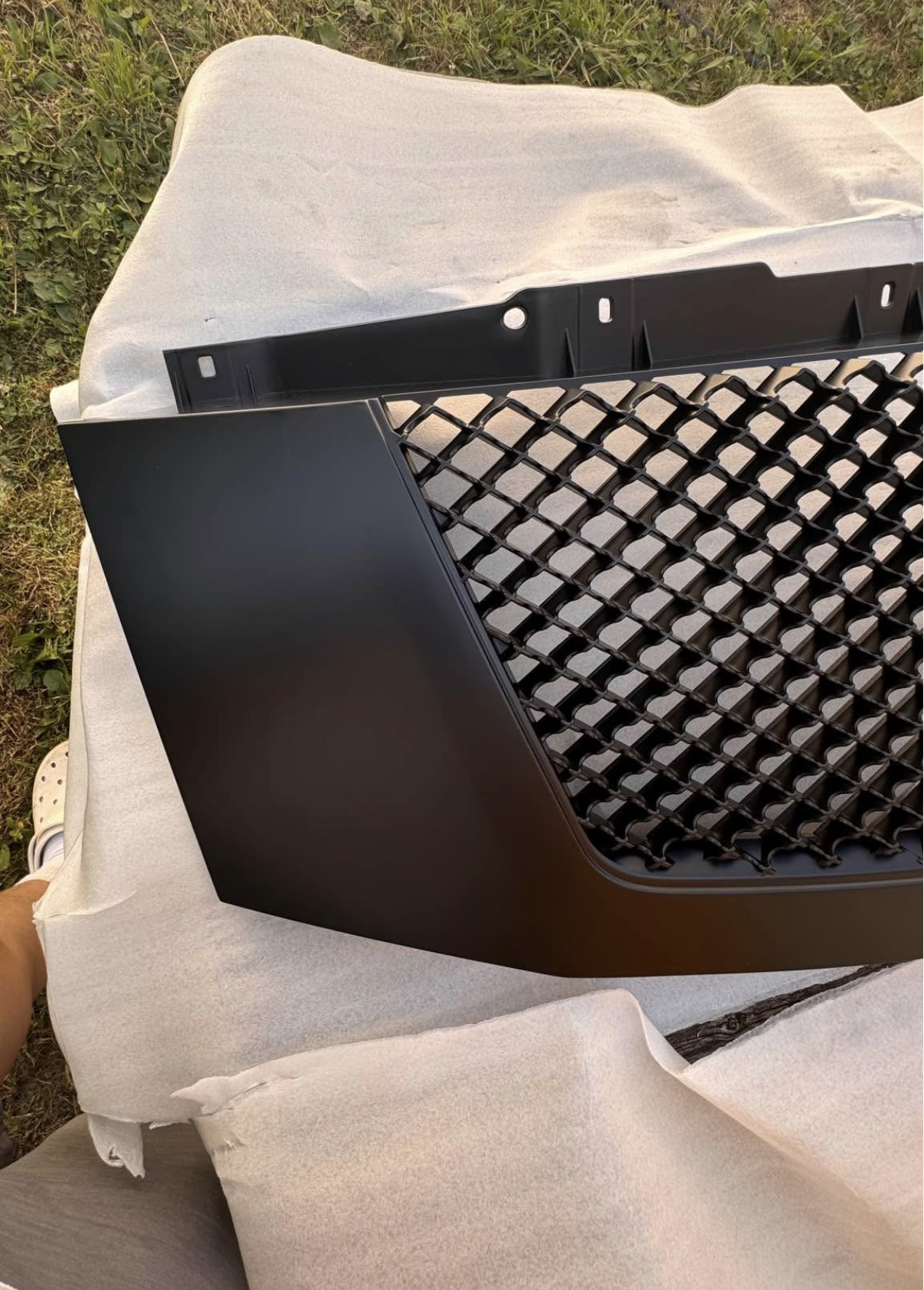 Armordillo Mesh Front Grille Matte Black for 07-14 Cadillac Escalade & 07-13 Escalade EXT