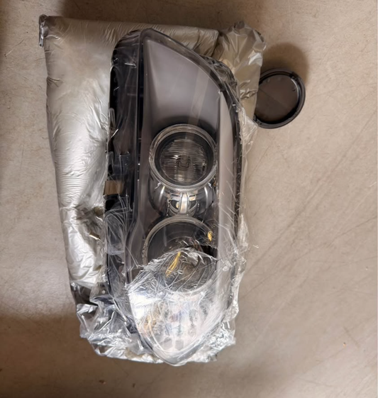 BMW 5 Series F10 HID Xenon Headlight, Left Driver Side (2011-2013)