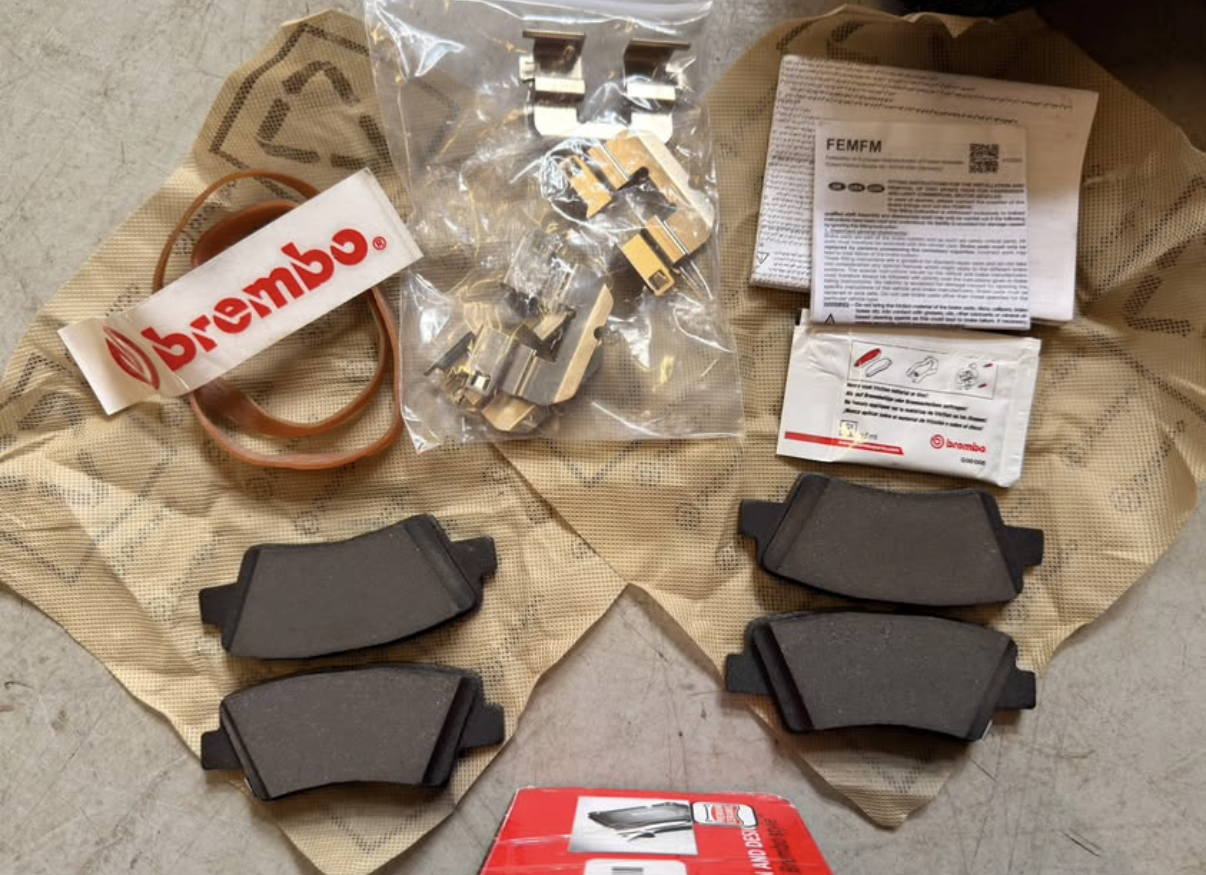 Brembo P30103N Premium Ceramic Rear Brake PadsHyundai OE# 58302D3A70