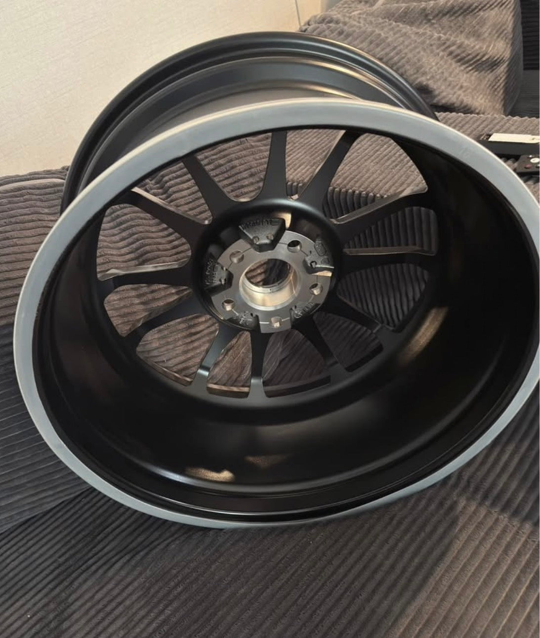 Koenig Hypergram 18x8.5 +28 5x114.3