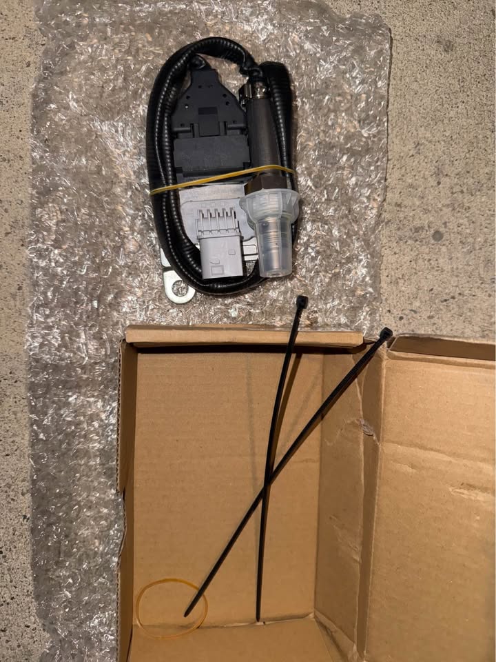 2013-2018 Ram 2500 3500 6.7 Cummins NOx Sensor NEW - photo 1