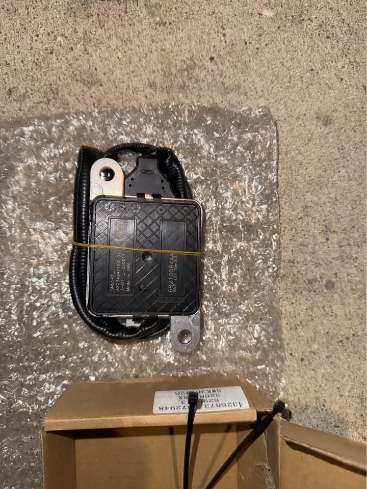 2013-2018 Ram 2500 3500 6.7 Cummins NOx Sensor NEW - photo 2