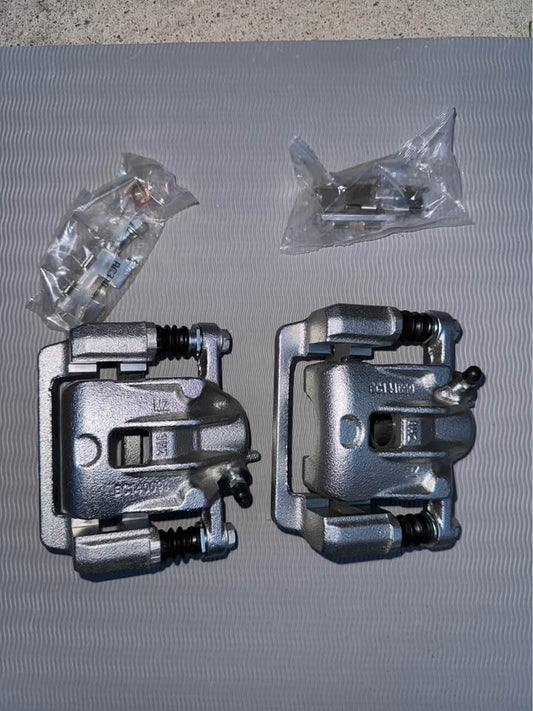 Hyundai Sonata Kia Optima Rear Brake Calipers Pair (2) - photo 1