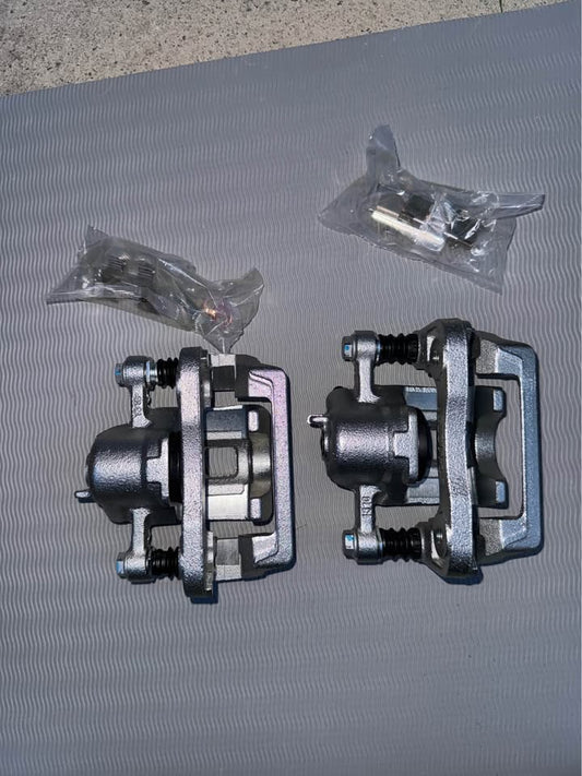 Hyundai Sonata Kia Optima Rear Brake Calipers Pair (2) - photo 2