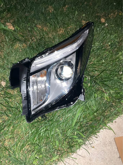 2013-2017 Cadillac XTS Right Passenger Headlight GM2503374 - photo 6