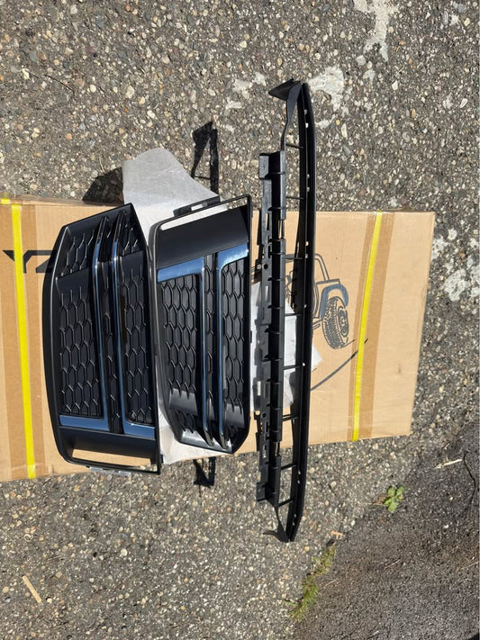 Audi A4 S4 B9 S-Line Front Lower Bumper Grille 8W0807681 - photo 1