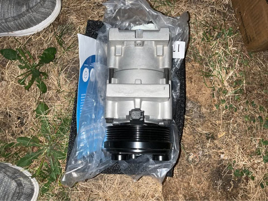 A/C Compressor w/ Clutch 2007-2010 Ford Mustang 4.0L - photo 1