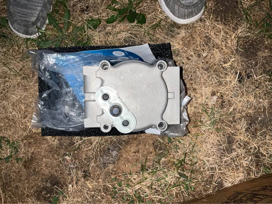 A/C Compressor w/ Clutch 2007-2010 Ford Mustang 4.0L - photo 2