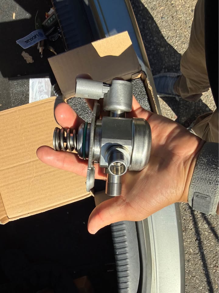 Mercedes 3.5L V6 High Pressure Fuel Pump 2760700601 - photo 3