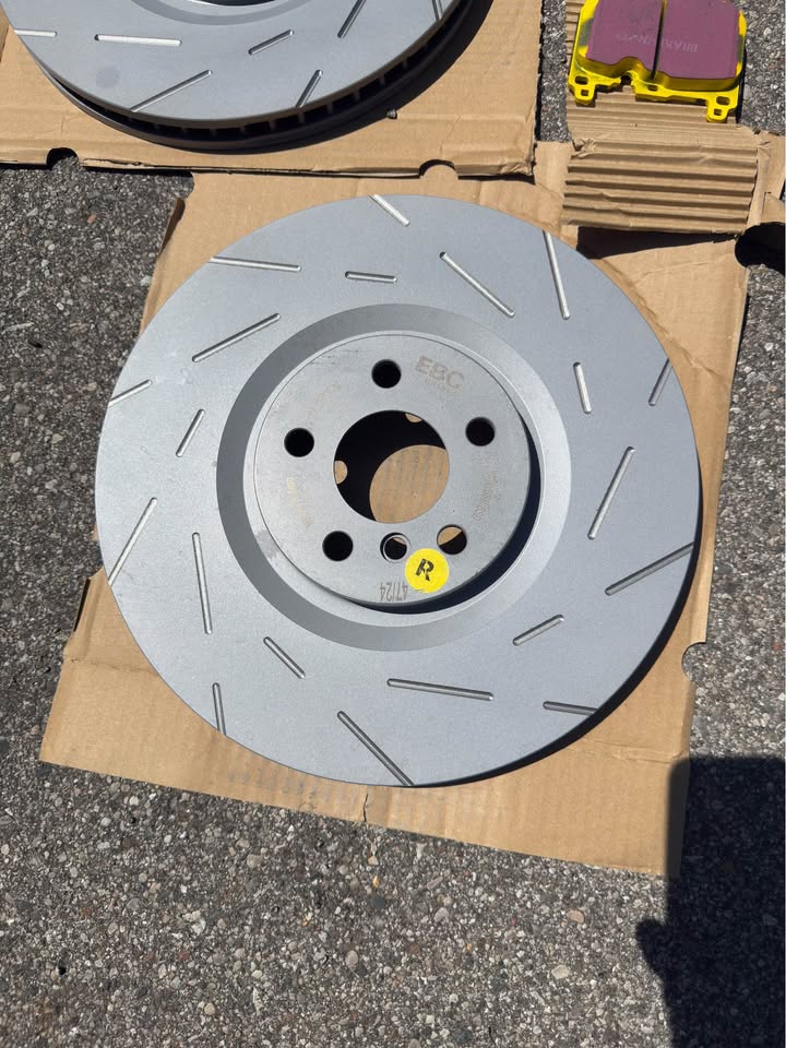 EBC Yellowstuff Pads + USR Slotted Rotors BMW MINI Front Kit - photo 4