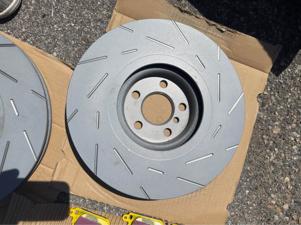 EBC Yellowstuff Pads + USR Slotted Rotors BMW MINI Front Kit - photo 5