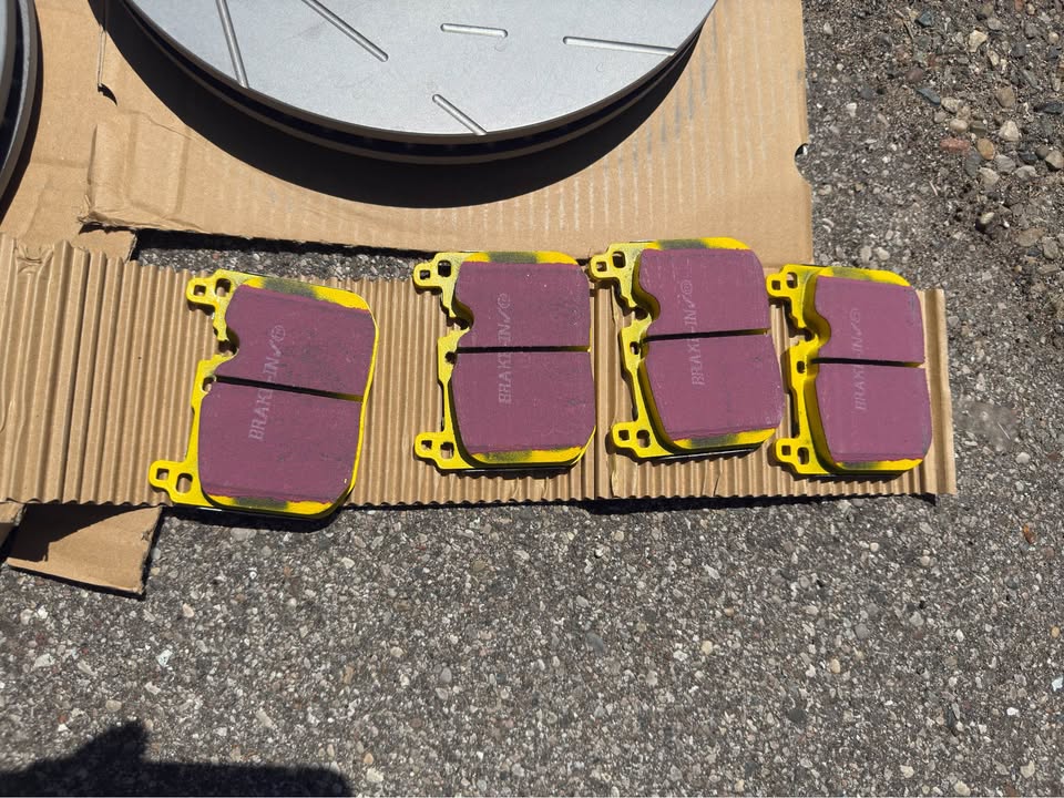 EBC Yellowstuff Pads + USR Slotted Rotors BMW MINI Front Kit - photo 7