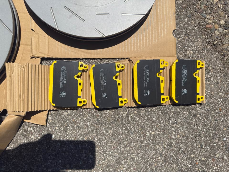 EBC Yellowstuff Pads + USR Slotted Rotors BMW MINI Front Kit - photo 8