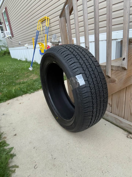 Bridgestone Dueler H/L Alenza P275/55R20 111H Tire (1) - photo 2