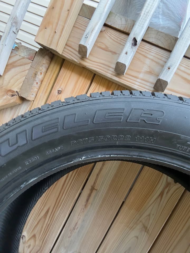 Bridgestone Dueler H/L Alenza P275/55R20 111H Tire (1) - photo 5