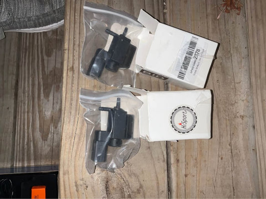 Audi VW Turbo / Intake Solenoid Valve 667-108 037906283C - photo 1