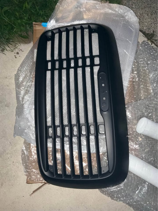 2000-2008 Freightliner Columbia Black Front Hood Grille - photo 1