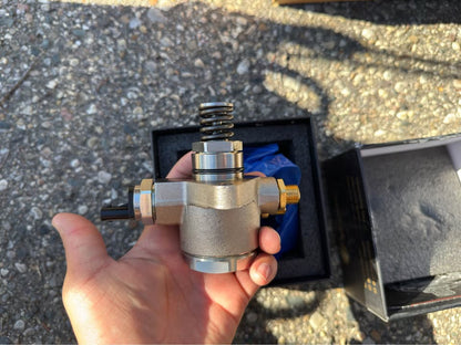 Audi A8 RS5 High Pressure Fuel Pump 079127025Q 079127026R - photo 1
