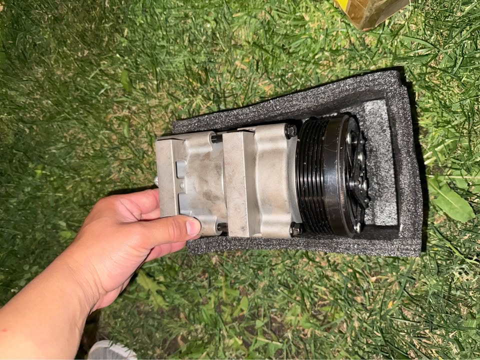 ECCPP A/C Compressor w/ Clutch – Lincoln Town Car / Mercury Mountaineer - photo 2
