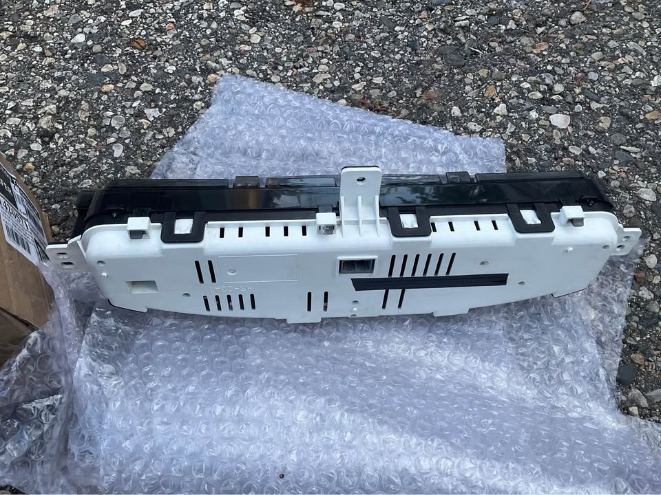 Honda Civic 78120-SNA-A14 gauge cluster photo 2