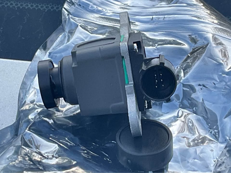 RAM 56038978AL backup camera photo 2