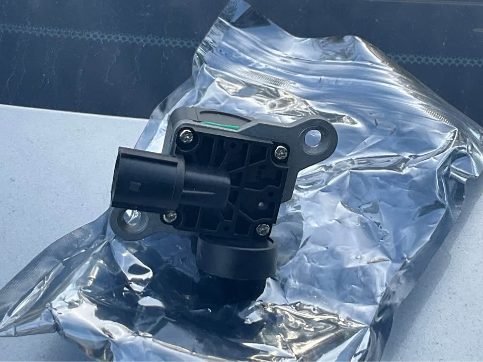 RAM 56038978AL backup camera photo 3