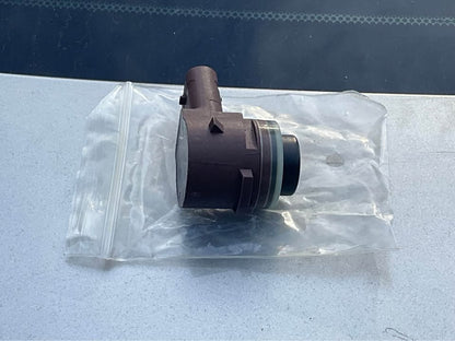 Tesla Model 3 parking sensor photo 5